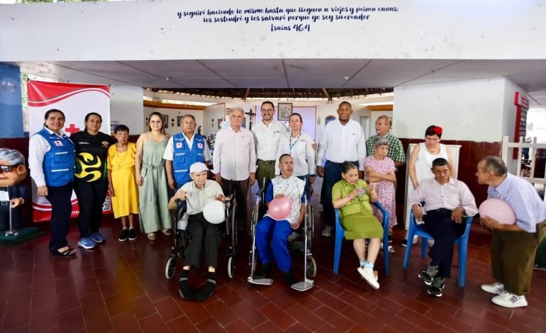 Completa dotación para el hogar de adulto mayor San Matías de Neiva
