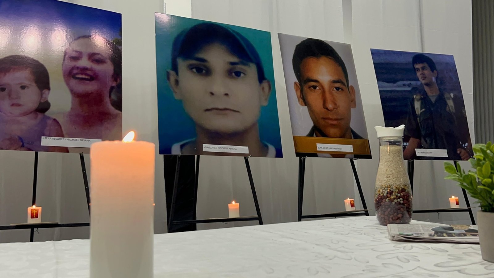 Dignifican a víctimas de ejecuciones extrajudiciales en Neiva
